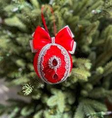 Christmas Baubles - Red with Silver - Set of 6 Christmas Baubles - Red with Silver - Set of 6 - Gabificent
