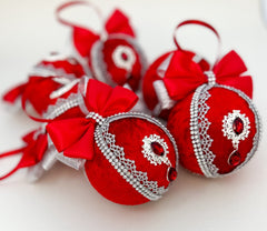 Christmas Baubles - Red with Silver - Set of 6 Christmas Baubles - Red with Silver - Set of 6 - Gabificent