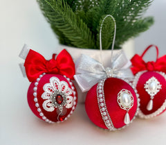 Christmas Baubles - Red with white - Set of 3 Christmas Baubles - Red with white - Set of 3 - Gabificent