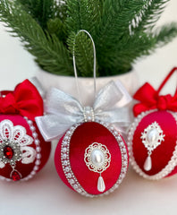 Christmas Baubles - Red with white - Set of 3 Christmas Baubles - Red with white - Set of 3 - Gabificent