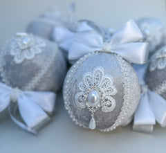 Christmas Baubles - Silver- One Piece Christmas Baubles - Silver- One Piece Gabificent