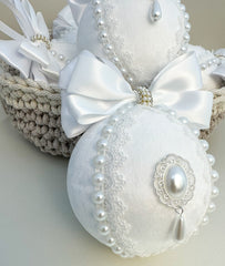 Christmas Baubles - White- Set of 6 Christmas Baubles - White- Set of 6 Gabificent