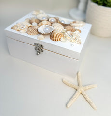 Keepsake box with seashells - Medium Keepsake box with seashells - Medium Gabificent