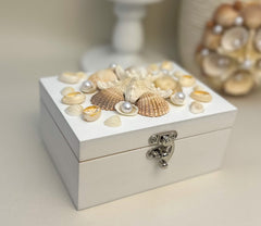 Keepsake box with seashells - Small Keepsake box with seashells - Small Gabificent
