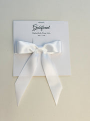 White hair bow - Satin White hair bow - Satin Gabificent