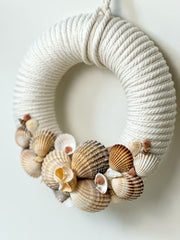 Wreath with sea shells Wreath with sea shells Gabificent