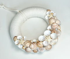Wreath with shells Wreath with shells Gabificent
