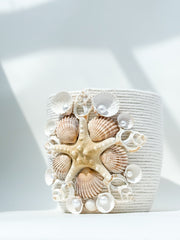 Indoor plant pot with shells