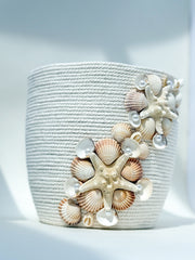 Indoor plant pot with shells