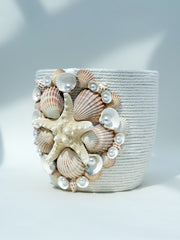 Indoor plant pot with shells