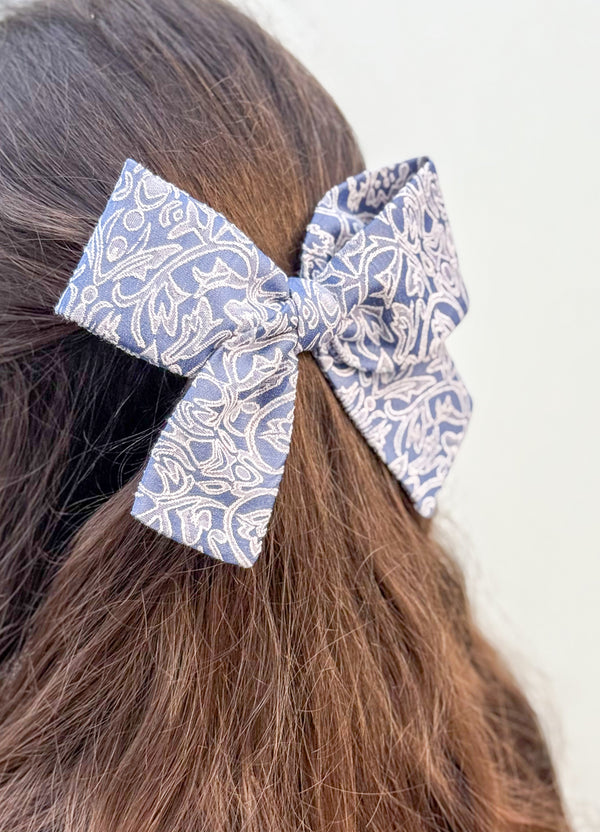 Large hair bow “Blue Dream”