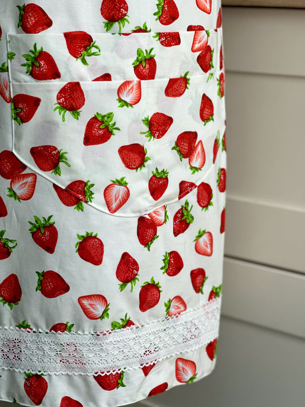 Apron “Strawberries” Gabificent