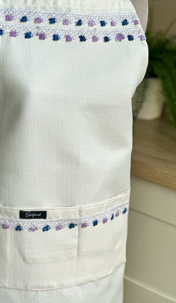 Apron “White” Gabificent
