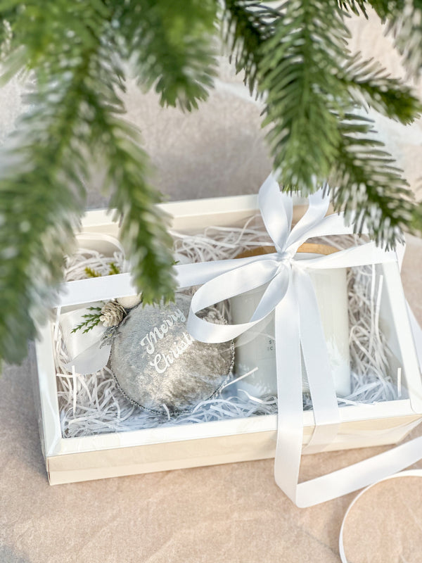 Christmas Bauble and Candle gift set Gabificent