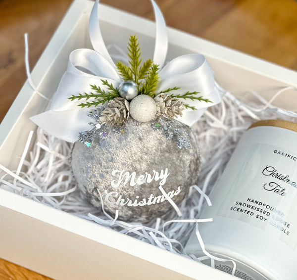Christmas Bauble and Candle gift set Gabificent
