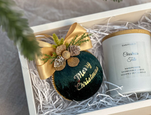 Christmas Bauble and Candle gift set Gabificent