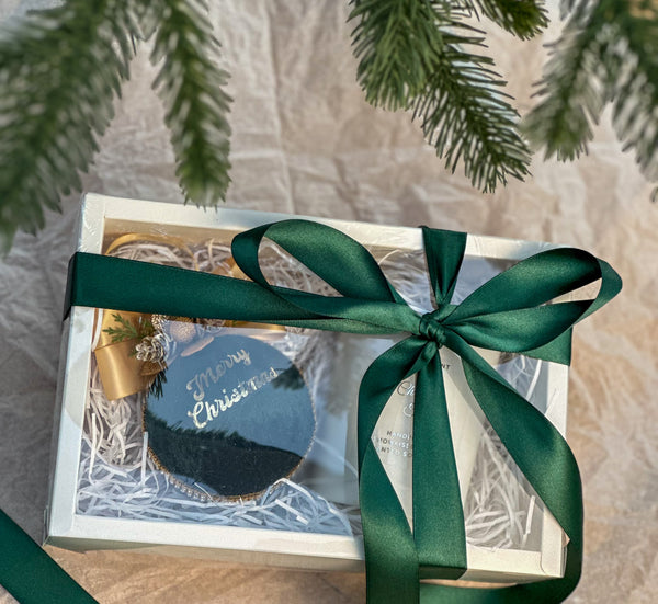 Christmas Bauble and Candle gift set Gabificent