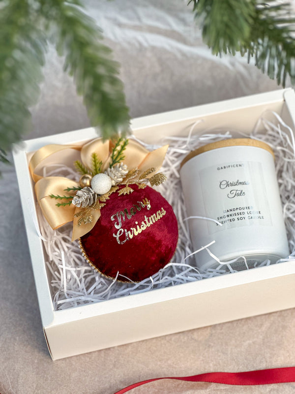 Christmas Bauble and Candle gift set Gabificent