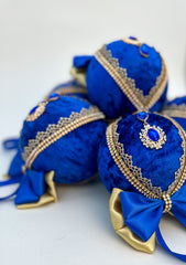 Christmas Baubles - Blue and gold - set of 6 Gabificent
