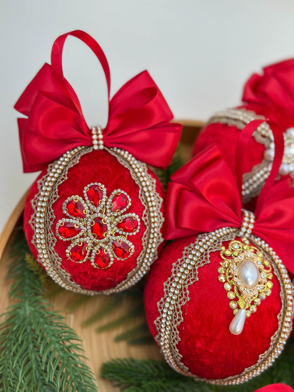 Christmas Baubles - Red Six Baubles Gabificent