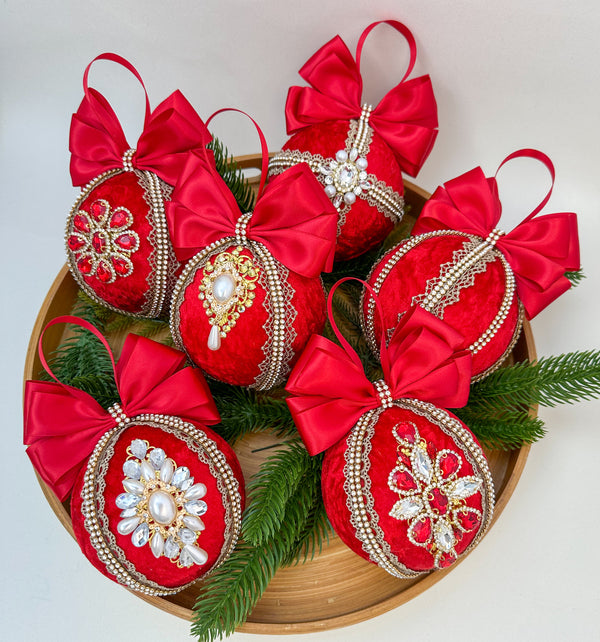 Christmas Baubles - Red Six Baubles Gabificent