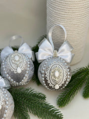 Christmas Baubles - Silver- One Piece Gabificent