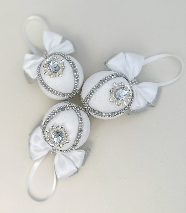 Christmas Baubles - White- Set of 3 - Gabificent