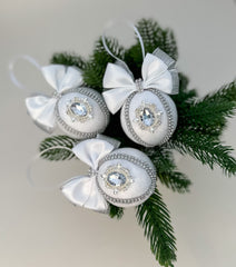 Christmas Baubles - White- Set of 3 - Gabificent