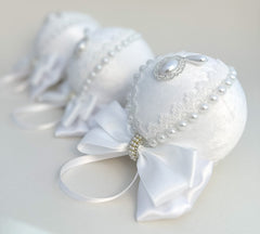 Christmas Baubles - White- Set of 6 Gabificent