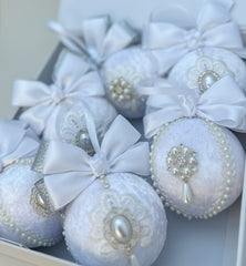 Christmas Baubles - White- Set of 6 - Gabificent