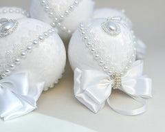Christmas Baubles - White- Set of 6 Gabificent