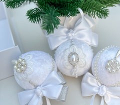 Christmas Baubles - White- Set of 6 - Gabificent