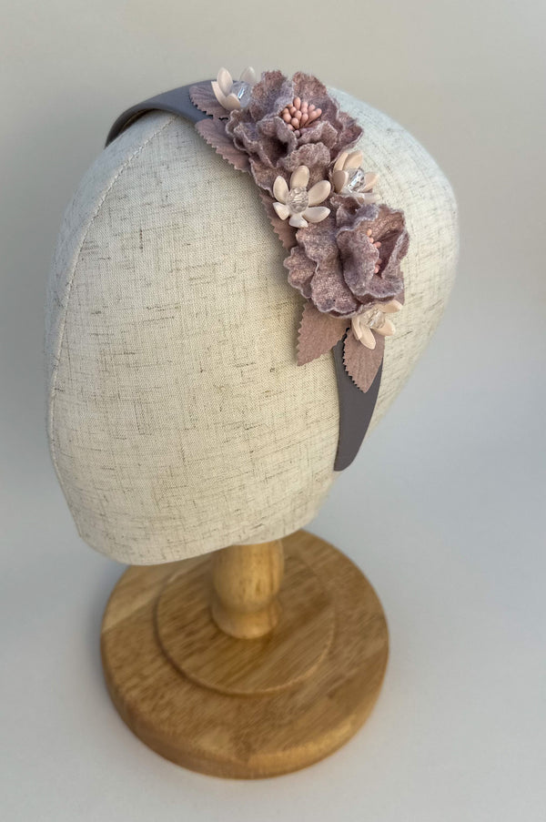 Headband with Dusty Pink flowers Gabificent