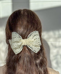 Large lace hair bow “Cream”