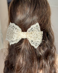 Large lace hair bow “Cream”