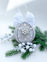 Christmas Baubles - Silver Snowflake - One Piece