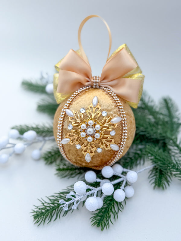 Christmas Baubles -Gold  Snowflake - One piece