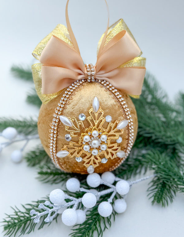 Christmas Baubles -Gold  Snowflake - One piece