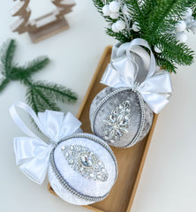 Christmas Baubles - Silver- One Piece