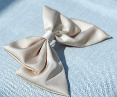 Large hair bow “Beige” - Gabificent