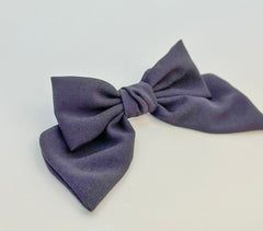 Large hair bow “Black” Gabificent