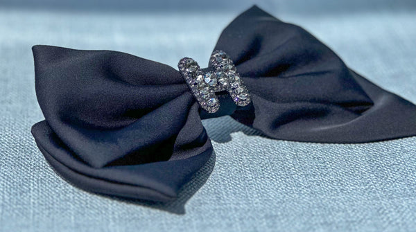 Large hair bow “Black” - Gabificent