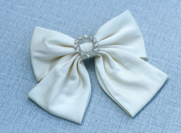 Large hair bow “Cream” - Gabificent