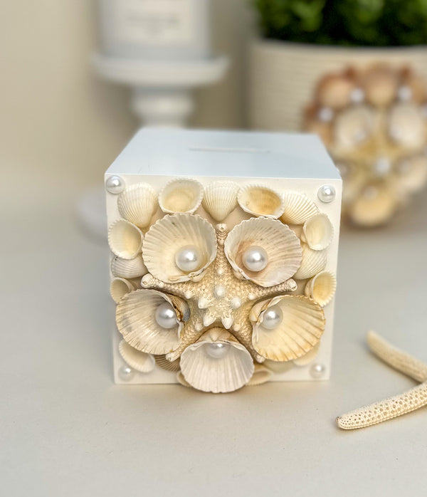 Money box with seashells Gabificent