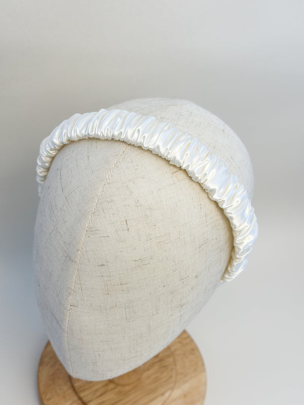 Satin headband - white Gabificent