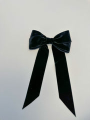 Velvet hair Bow Large - Black Gabificent