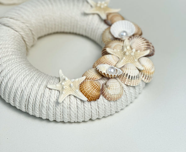Wreath with shells and sea stars Gabificent