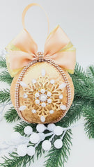 Christmas Baubles -Gold  Snowflake - One piece