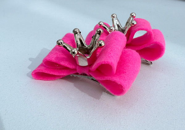 Felt hair bow clips “Bright pink” Gabificent