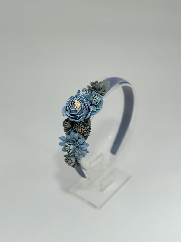 Headband with light blue flowers Gabificent